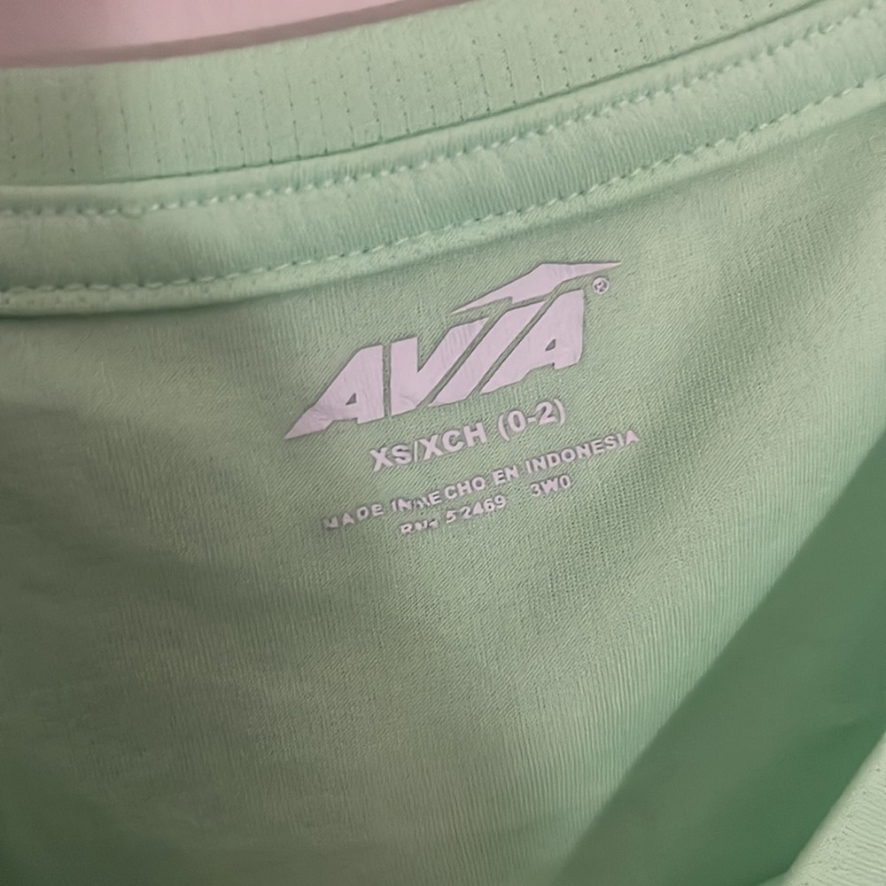 Exercise tee - Picture 3 of 3